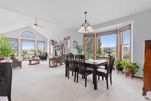 7725 COUNTRY VIEW PL, Rapid City, SD 57702