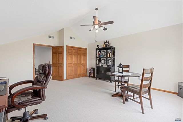 7725 COUNTRY VIEW PL, Rapid City, SD 57702