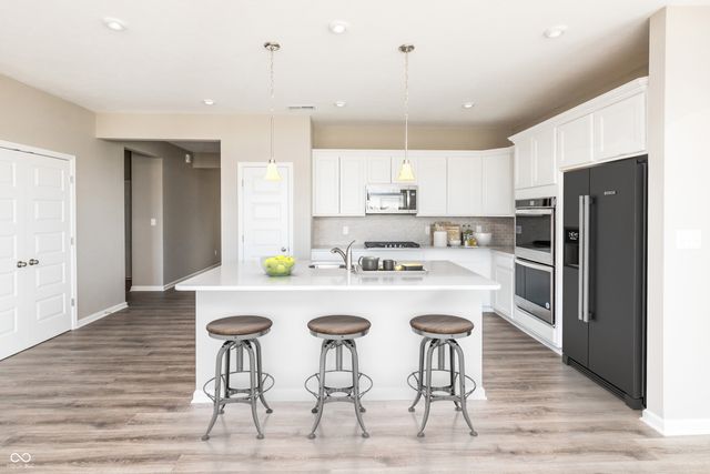 7325 Deerberg Drive, Indianapolis, IN 46259