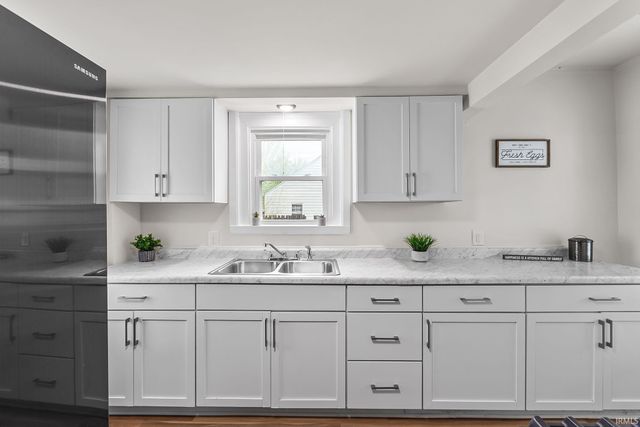 4134 Warsaw Street, Fort Wayne, IN 46806