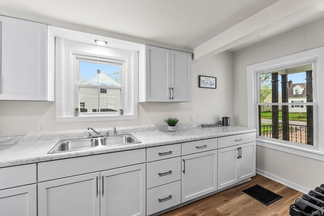 4134 Warsaw Street, Fort Wayne, IN 46806