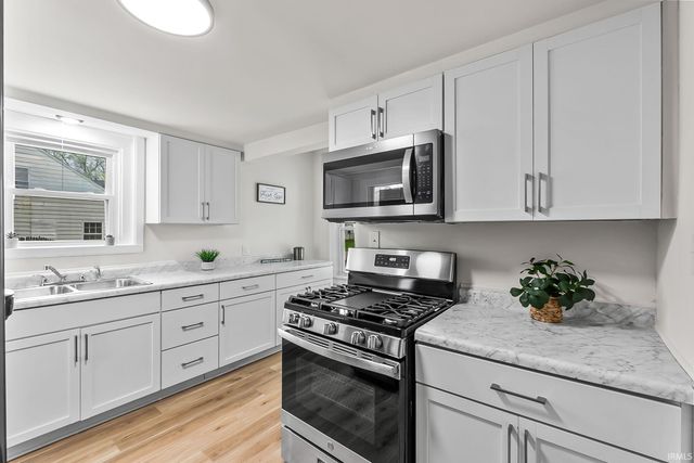 4134 Warsaw Street, Fort Wayne, IN 46806