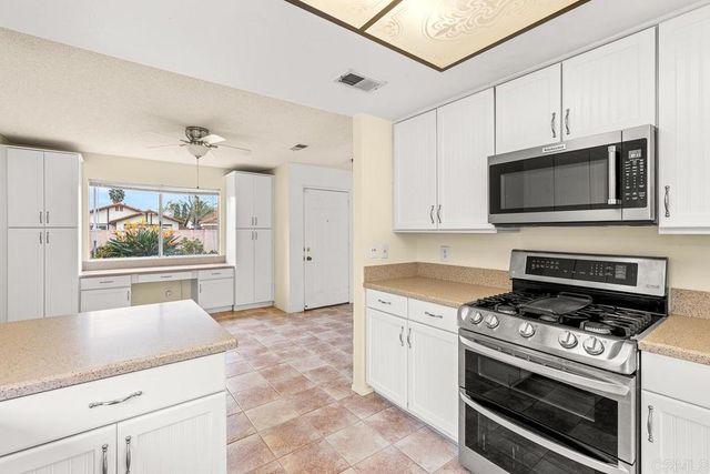 254 Saguaro Place, Oceanside, CA 92057