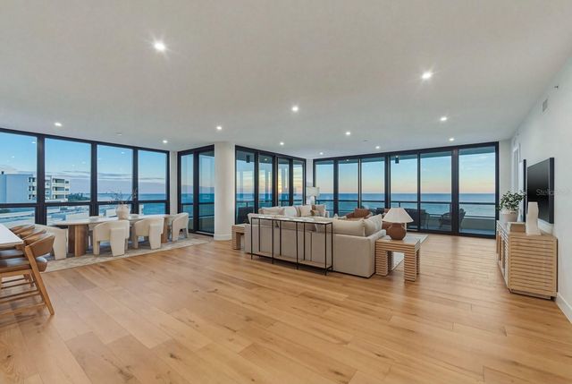 415 L AMBIANCE DRIVE A701, Longboat Key, FL 34228