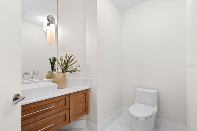 415 L AMBIANCE DRIVE A701, Longboat Key, FL 34228