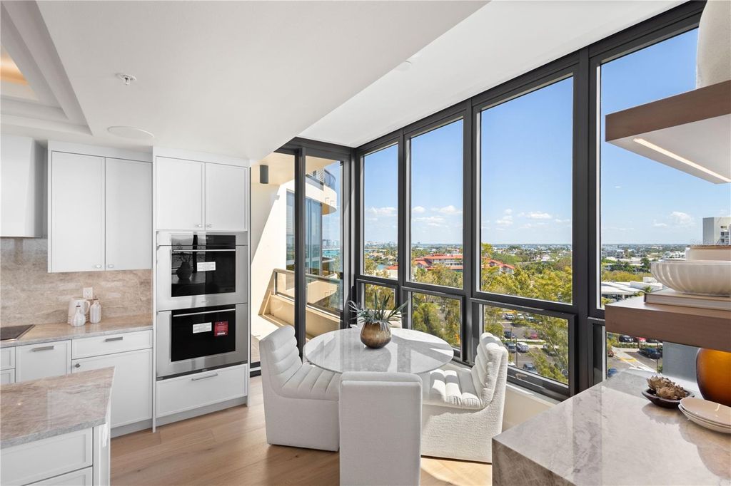 Image 17 of property listing at 415 L AMBIANCE DRIVE A701, Longboat Key, FL 34228