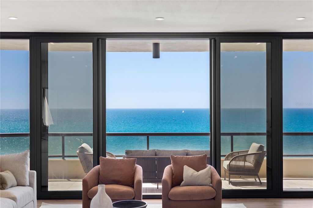 Image 7 of property listing at 415 L AMBIANCE DRIVE A701, Longboat Key, FL 34228