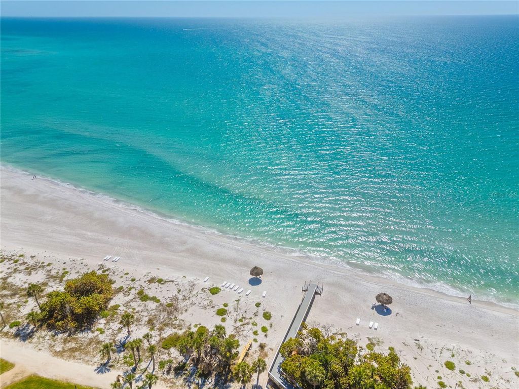 Image 65 of property listing at 415 L AMBIANCE DRIVE A701, Longboat Key, FL 34228