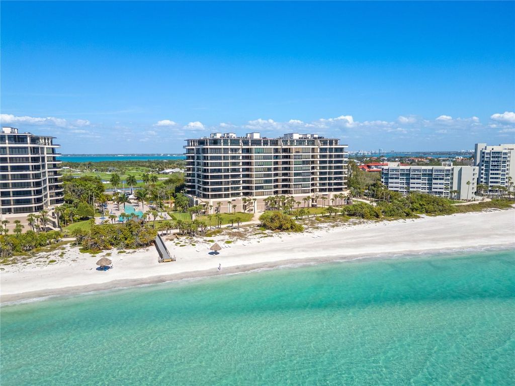 Image 67 of property listing at 415 L AMBIANCE DRIVE A701, Longboat Key, FL 34228