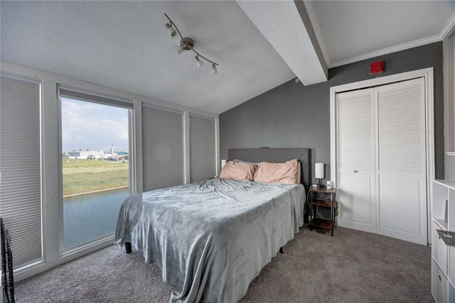 14300 S Padre Island Dr 196, Corpus Christi, TX 78418