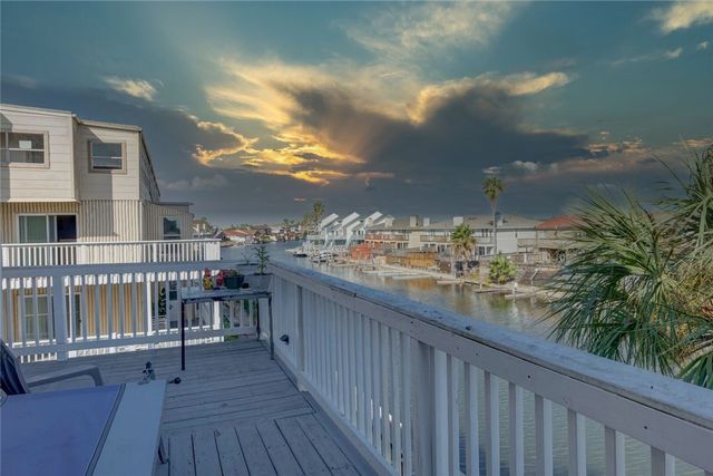 14300 S Padre Island Dr 196, Corpus Christi, TX 78418