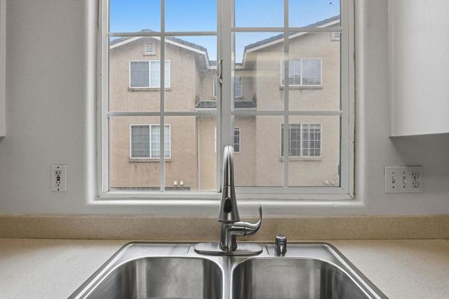 110 W Douglas Avenue, El Cajon, CA 92020