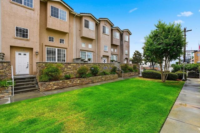 110 W Douglas Avenue, El Cajon, CA 92020