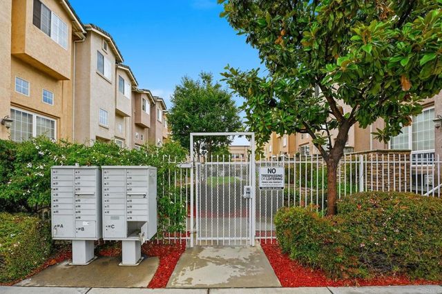 110 W Douglas Avenue, El Cajon, CA 92020