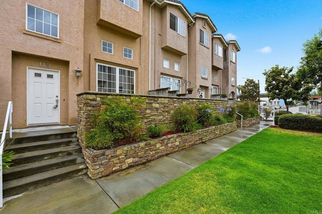 110 W Douglas Avenue, El Cajon, CA 92020