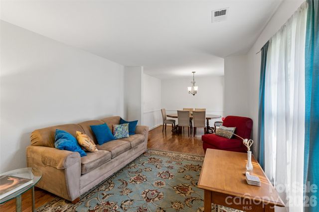 4737 Autumn Leaf Lane, Charlotte, NC 28277