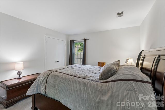 4737 Autumn Leaf Lane, Charlotte, NC 28277