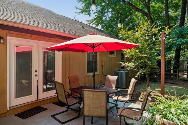 4737 Autumn Leaf Lane, Charlotte, NC 28277