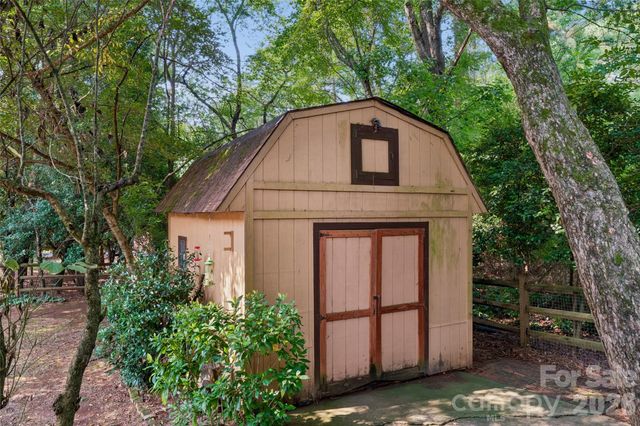 4737 Autumn Leaf Lane, Charlotte, NC 28277