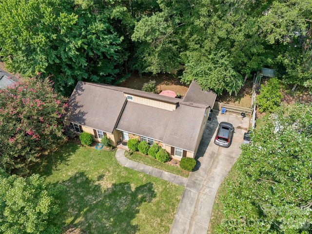 4737 Autumn Leaf Lane, Charlotte, NC 28277