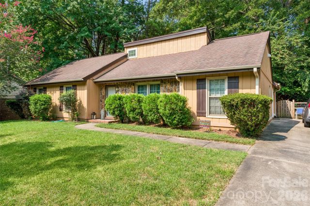 4737 Autumn Leaf Lane, Charlotte, NC 28277