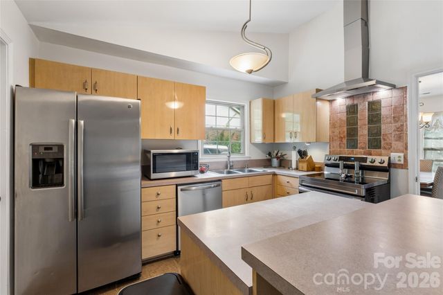 4737 Autumn Leaf Lane, Charlotte, NC 28277