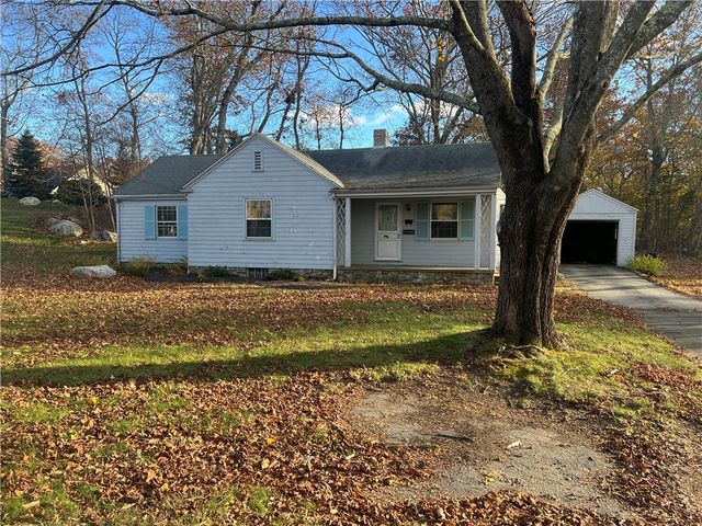 11 Hubbard Street, Westerly, RI 02891