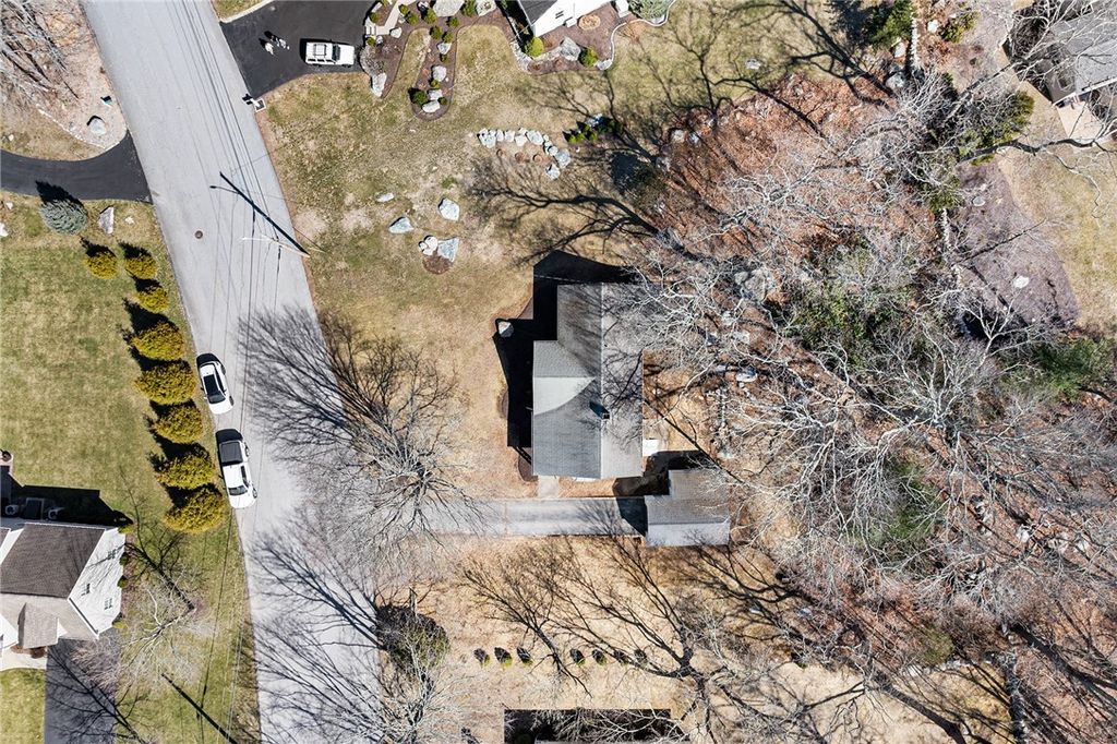 11 Hubbard Street, Westerly, RI 02891