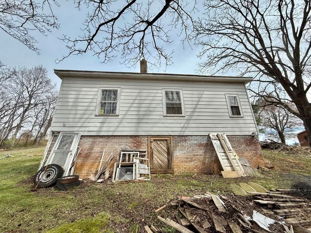 4947 Stones Dairy RD, Bassett, VA 24055