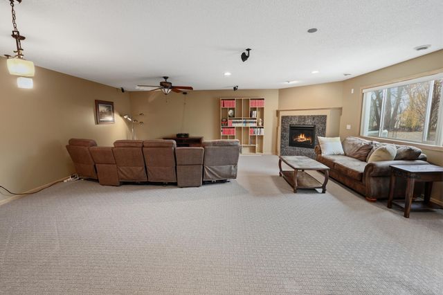 8371 83rd Street NE, Monticello, MN 55362