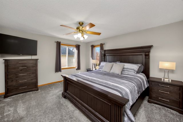 3123 SE Honeysuckle Court, Ankeny, IA 50021