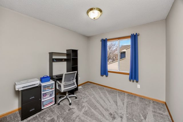 3123 SE Honeysuckle Court, Ankeny, IA 50021