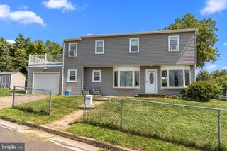 2445 HAMILTON AVE, Willow Grove, PA 19090