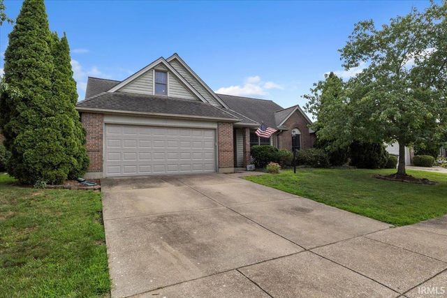 3805 Pine Needle Point, Evansville, IN 47715