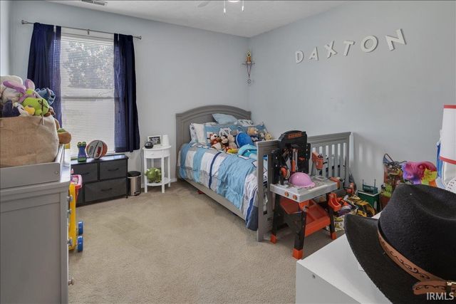 3805 Pine Needle Point, Evansville, IN 47715