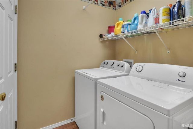 3805 Pine Needle Point, Evansville, IN 47715