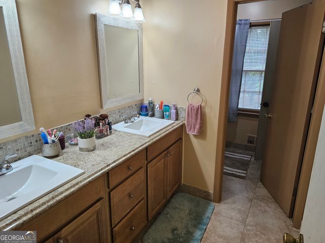 2234 Newgate Drive, Decatur, GA 30035