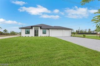 1920 NE 42nd TER, Cape Coral, FL 33909