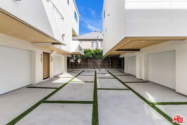 4303 Tujunga Avenue, Studio City, CA 91604