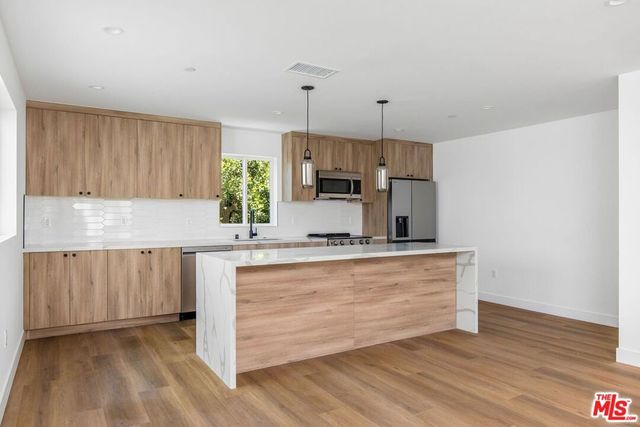 4303 Tujunga Avenue, Studio City, CA 91604