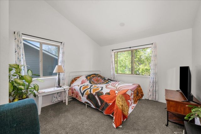 24 E 34th Ave, Spokane, WA 99203