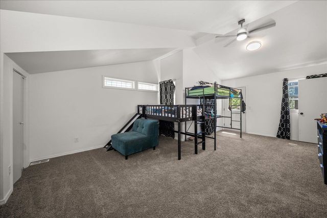 24 E 34th Ave, Spokane, WA 99203