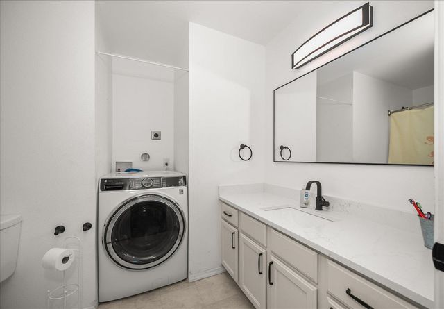 24 E 34th Ave, Spokane, WA 99203