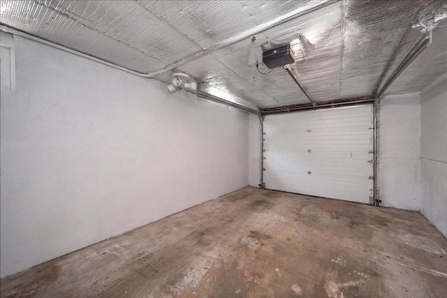 24 E 34th Ave, Spokane, WA 99203