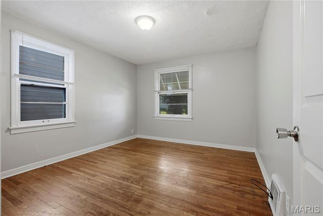 6539 Etzel Avenue, University City, MO 63130