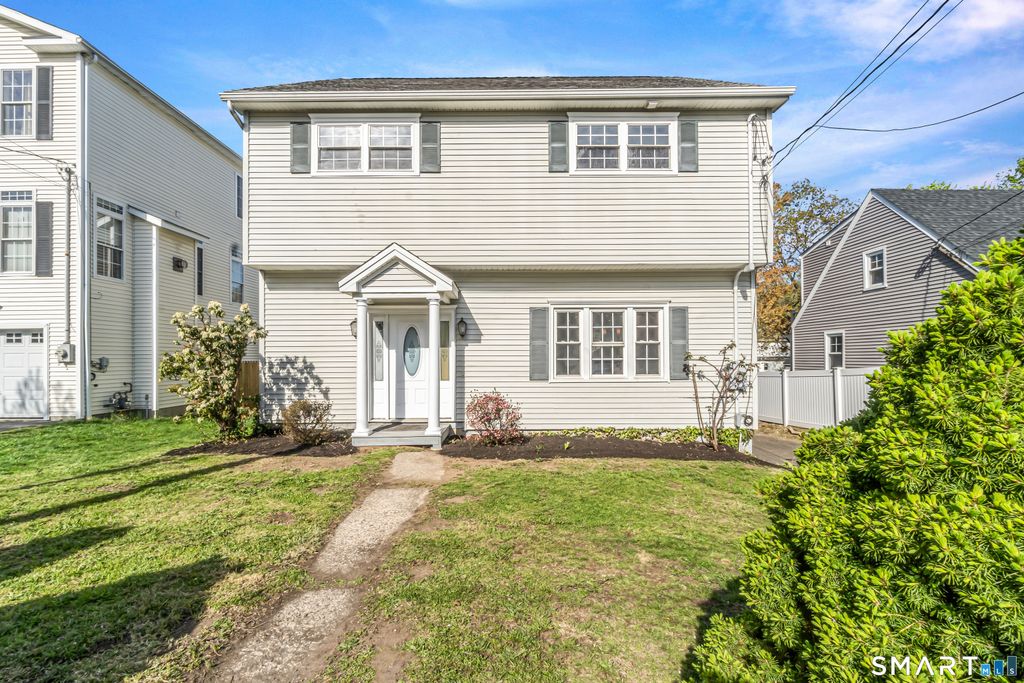 1770 Stratfield Road, Fairfield, CT 06825