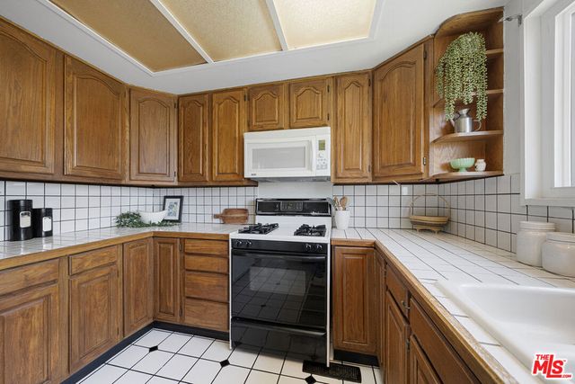 3543 Lavell Drive, Los Angeles, CA 90065