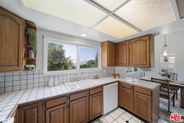 3543 Lavell Drive, Los Angeles, CA 90065
