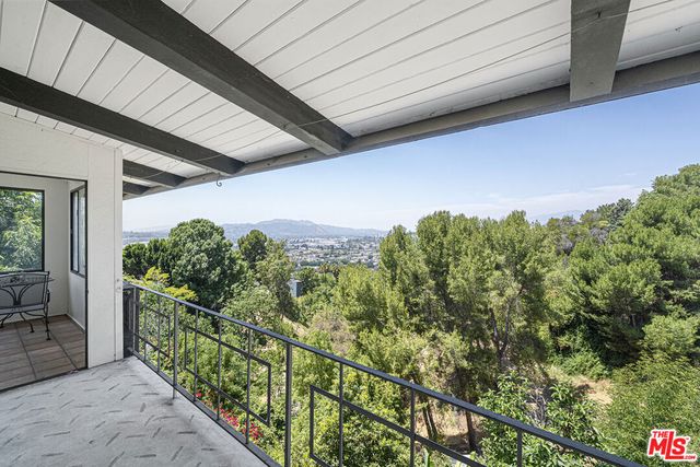 3543 Lavell Drive, Los Angeles, CA 90065