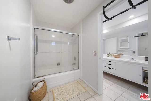 3543 Lavell Drive, Los Angeles, CA 90065